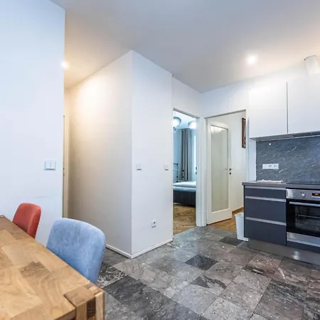 Premyslovska Apartment Prag